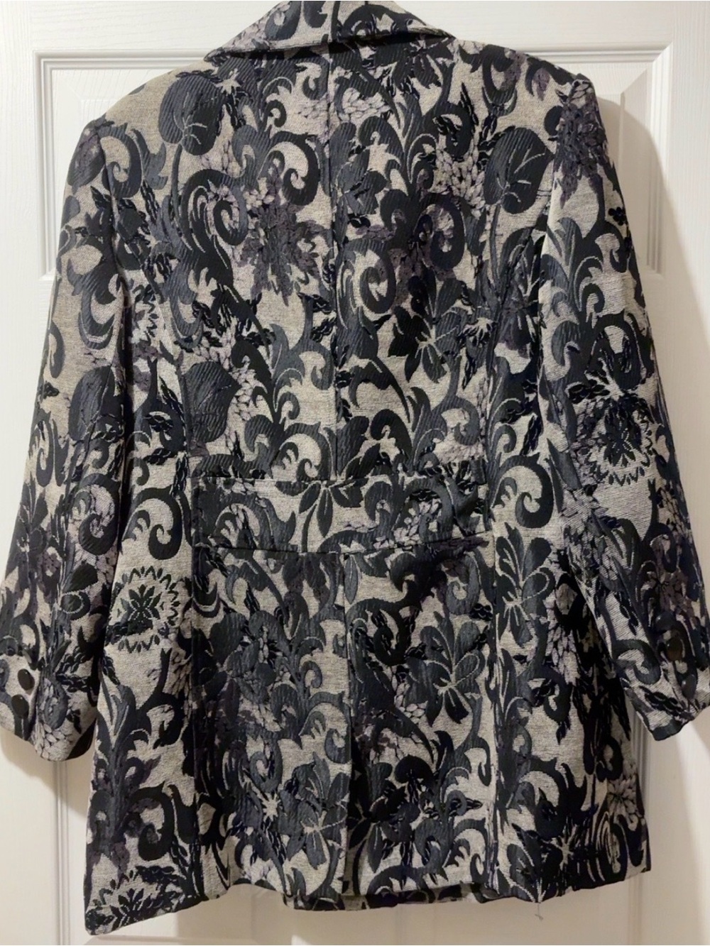 Cleo Tapestry Floral Jacket Size 14 Black Grey Statement Coat - Picture 4 of 7